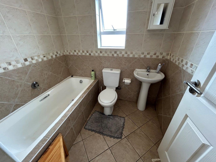 2 Bedroom Property for Sale in Jeffreys Bay Central Eastern Cape